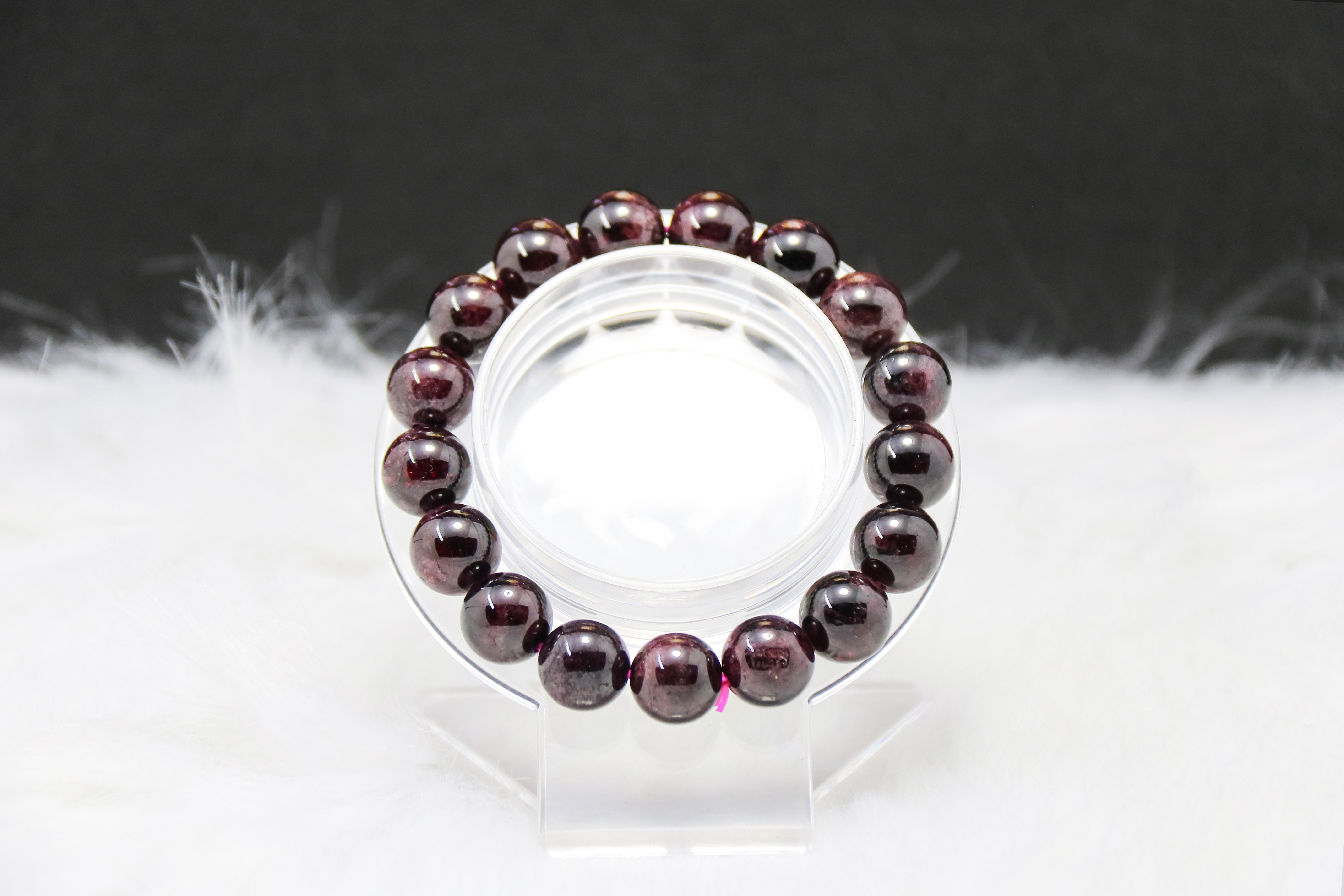 Vòng tay đá Garnet đỏ tự nhiên (Size 10.0-10.9mm)